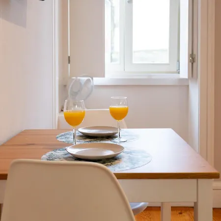 Apartment A Window To - In The Heart Of The City *